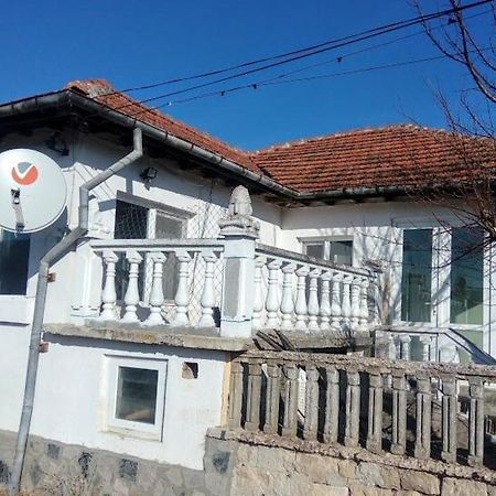 Гостевой Дом У Снежаны Provadiya Ngoại thất bức ảnh